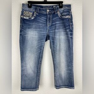 Miss Me brand denim mid-rise capri jeans signature embellished pockets size 30